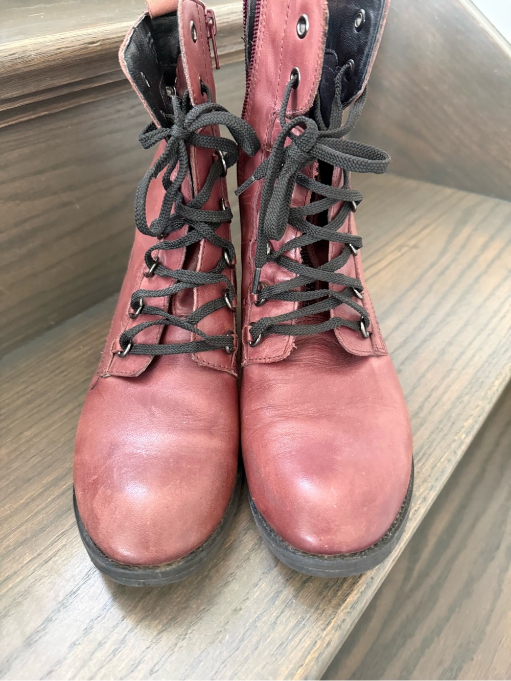 Women's Burgundy Lace-Up Combat Boots Aldo size 6.5